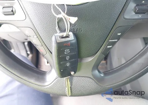 2017 Kia Forte Lx из США, поврежденный, VIN 3KPFK4A73HE069341